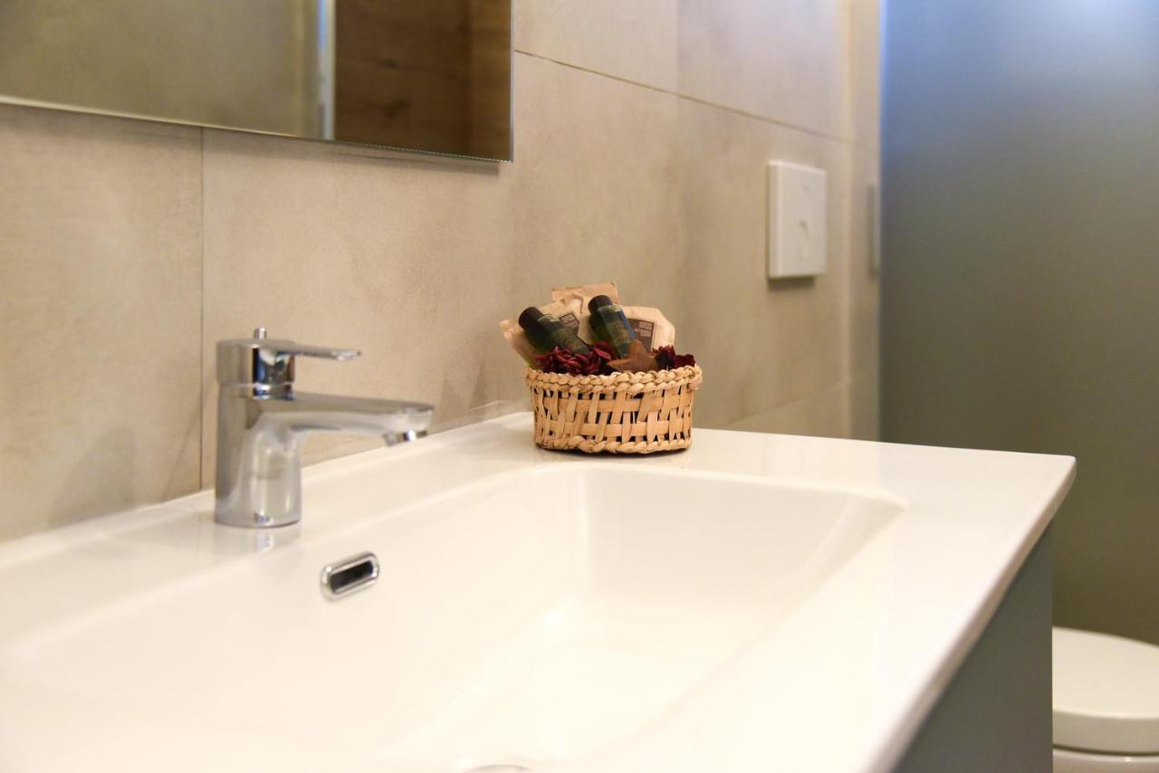 Serenity Apulian Rooms Trepuzzi Eksteriør bilde
