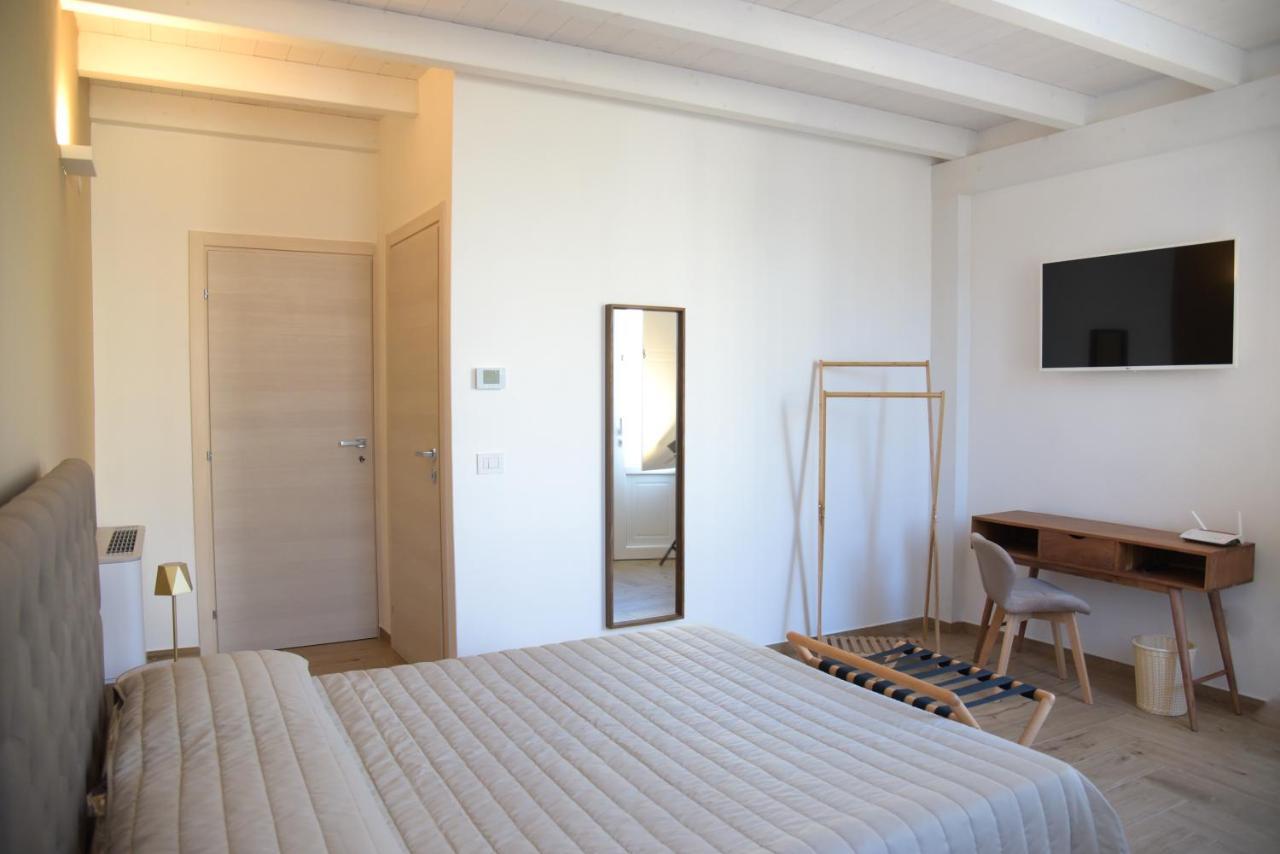 Serenity Apulian Rooms Trepuzzi Eksteriør bilde